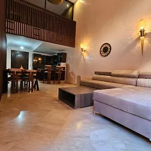  Appartement Duplex Au Coeur De Gueliz, Quartier De Gamme De Marrakech
